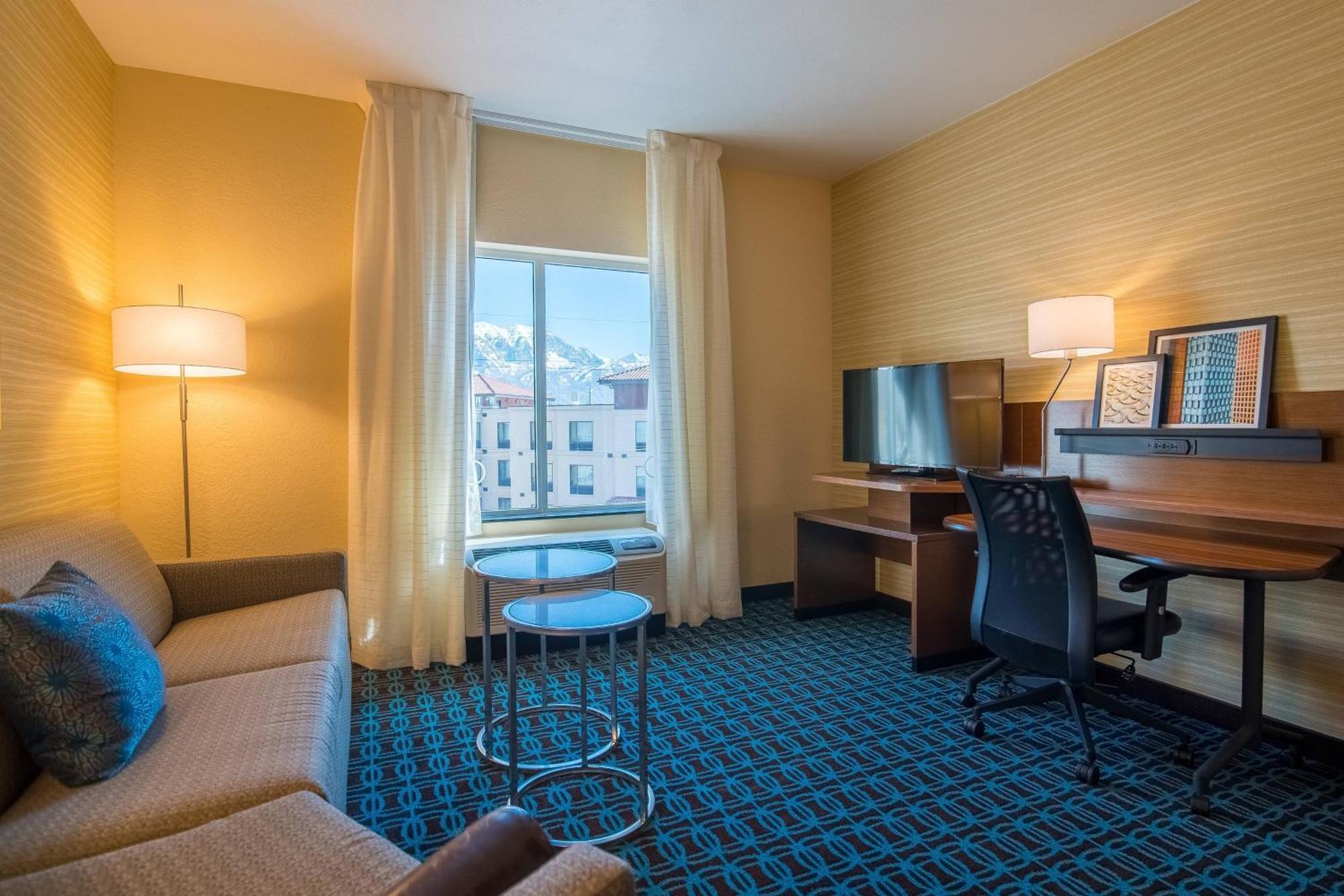 Fairfield Inn & Suites By Marriott Provo Orem Exterior photo